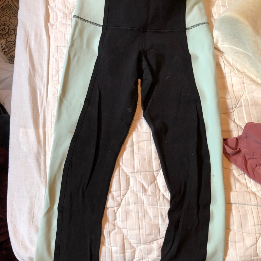 Mint green and black lululemon cropped leggings - Picture 2 of 4